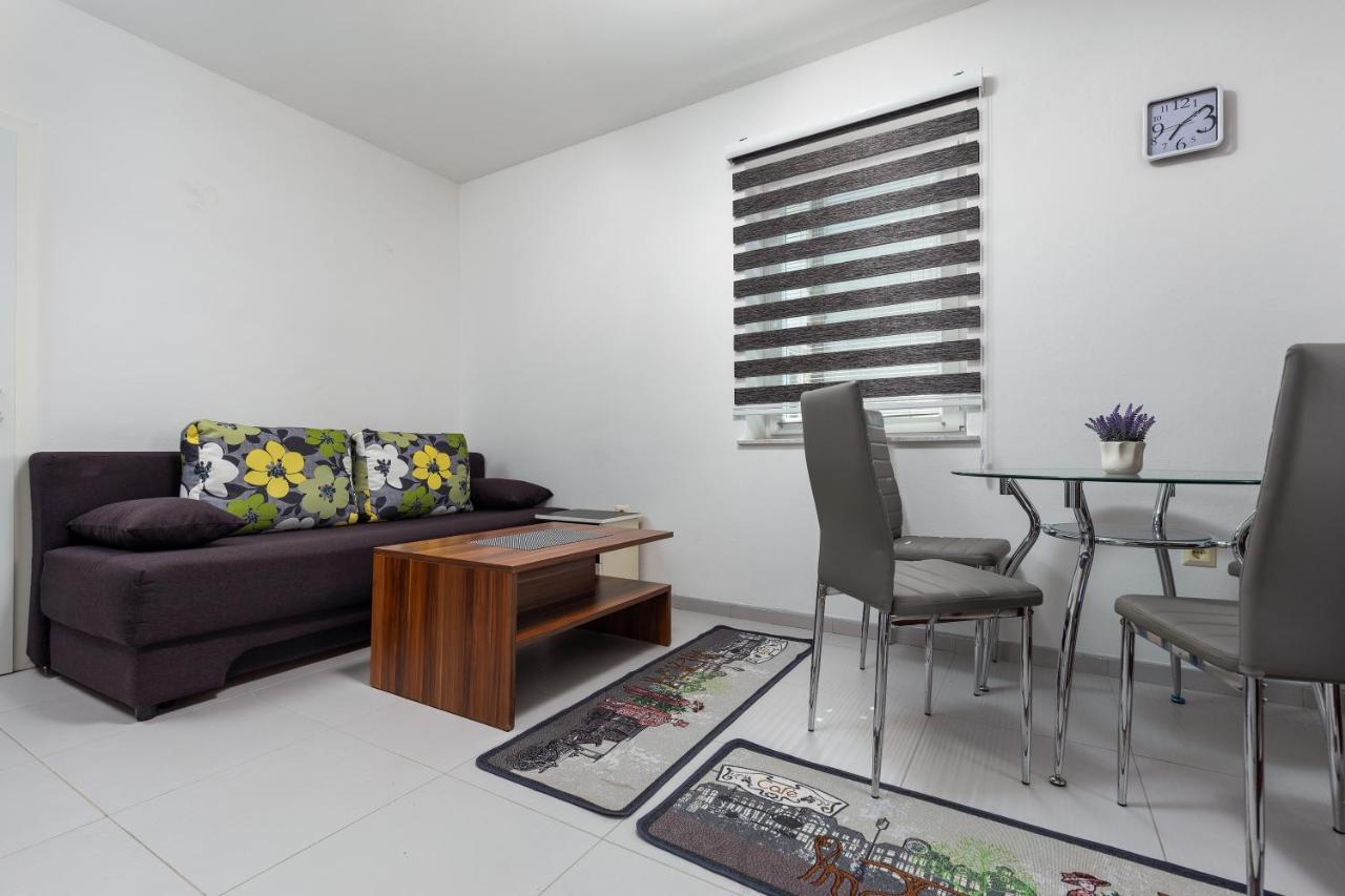 Apartments Smaila 1729 普拉 外观 照片
