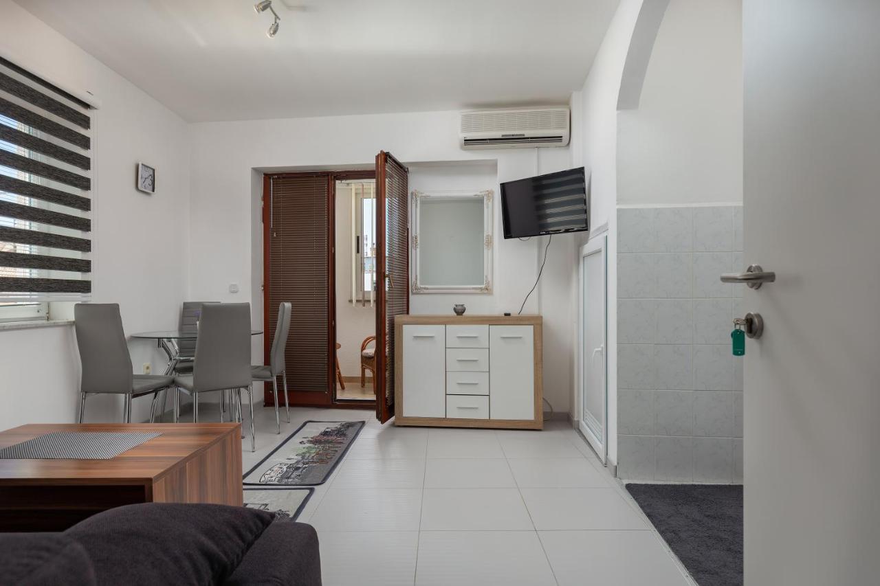 Apartments Smaila 1729 普拉 外观 照片