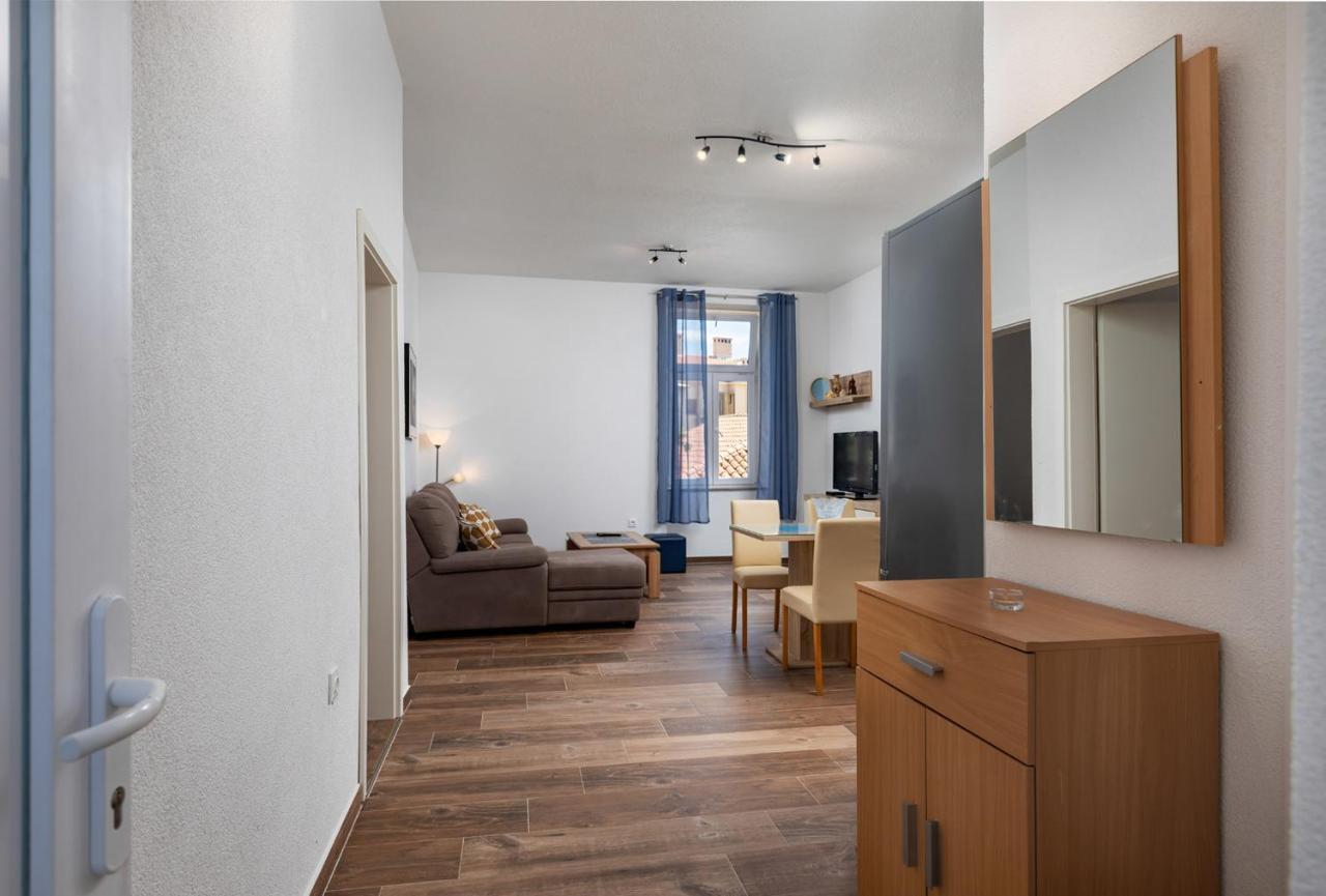 Apartments Smaila 1729 普拉 外观 照片