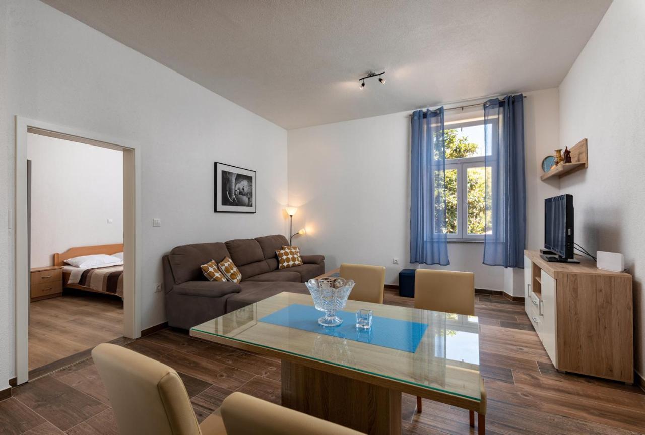 Apartments Smaila 1729 普拉 外观 照片