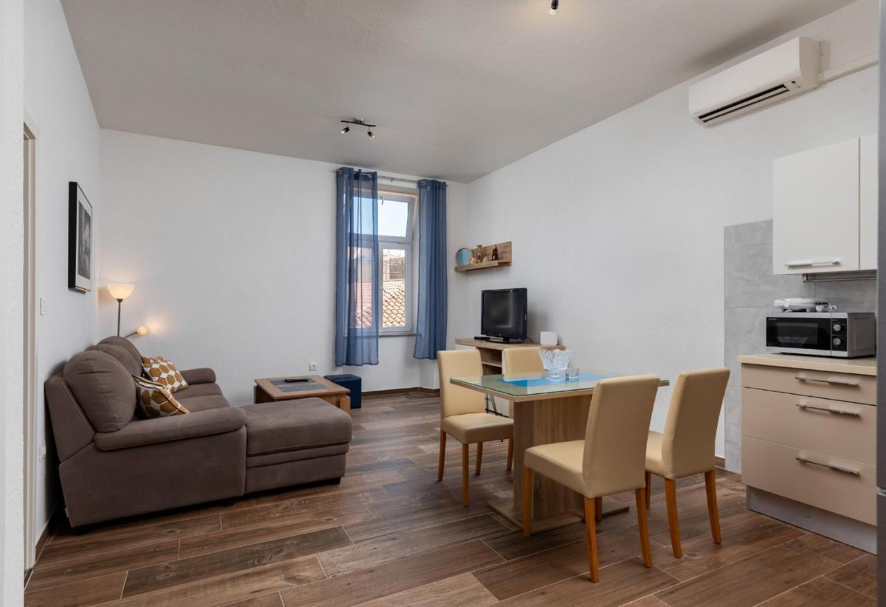 Apartments Smaila 1729 普拉 外观 照片