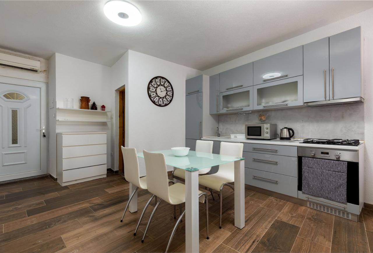 Apartments Smaila 1729 普拉 外观 照片
