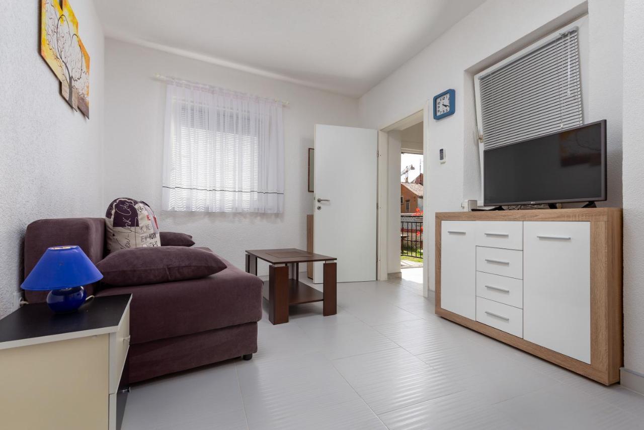 Apartments Smaila 1729 普拉 外观 照片