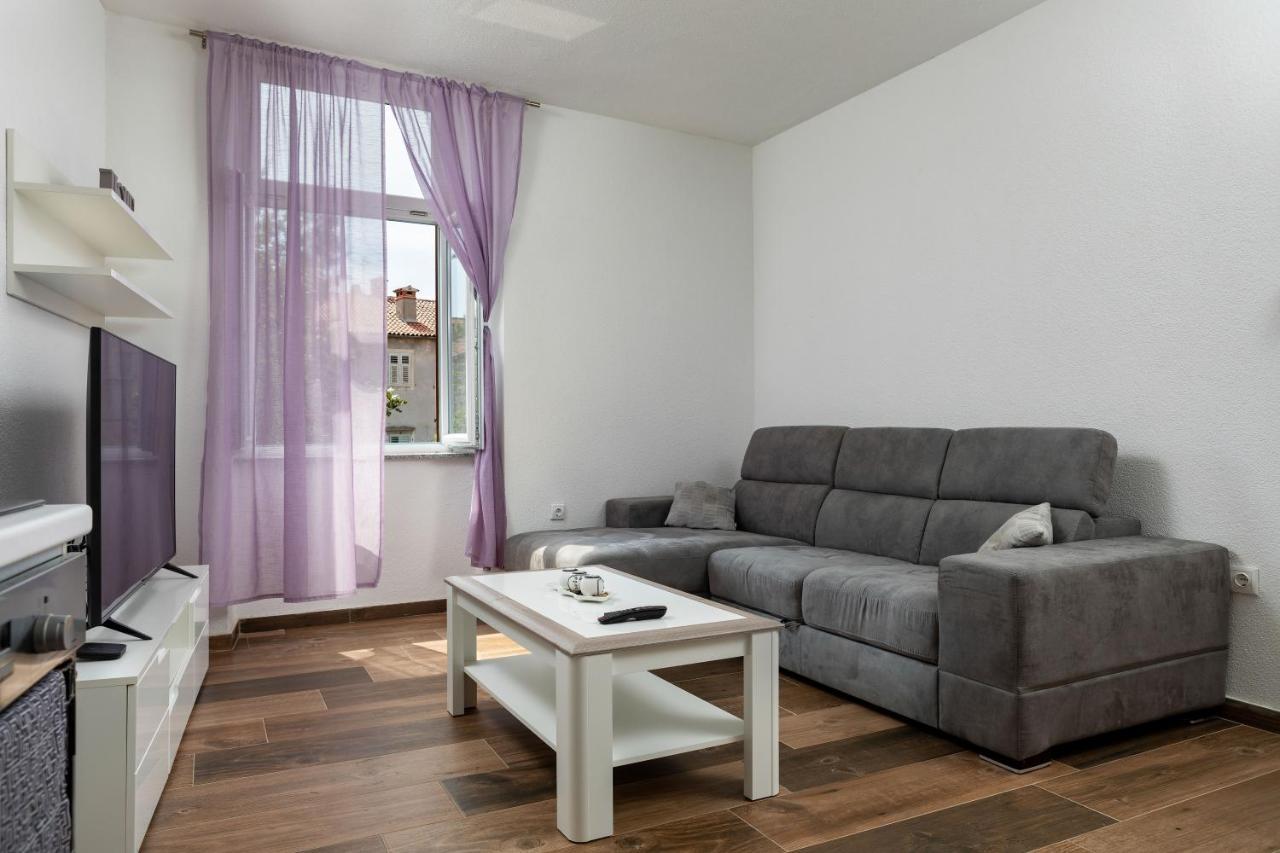 Apartments Smaila 1729 普拉 外观 照片