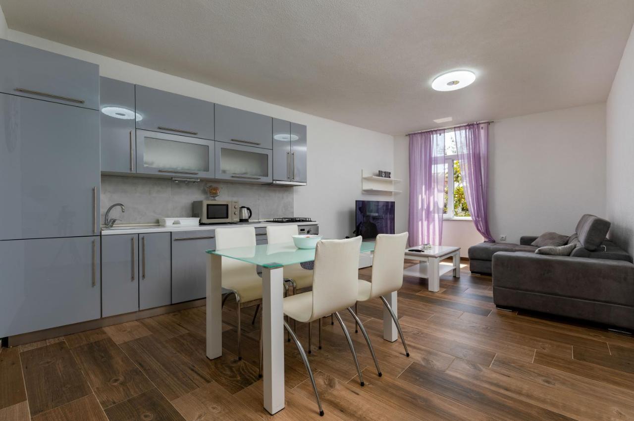 Apartments Smaila 1729 普拉 外观 照片